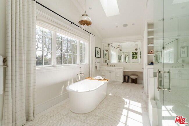 Building Photo - 957 Corsica Dr