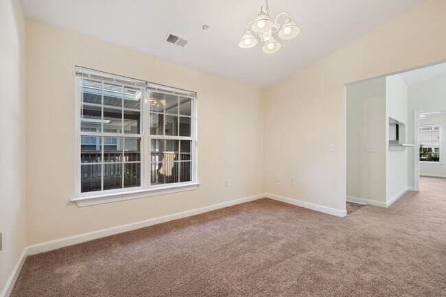 Building Photo - 3be/3ba Apartment Near Duke's Medical/Rese...