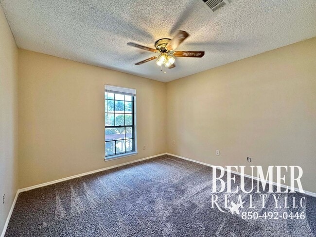 Building Photo - Charming 3 bedroom 2 bath Home for Rent