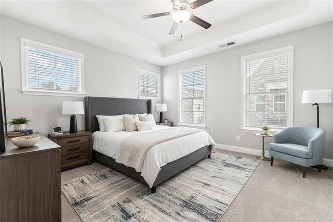 Building Photo - 5051 Pinckney Ln