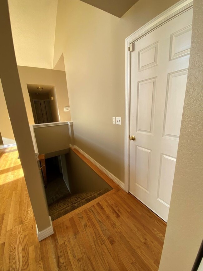 Building Photo - 322 N 50th Ave