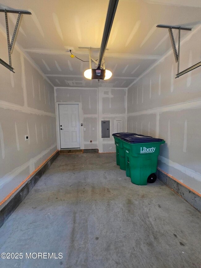 Building Photo - 1403 Kingsley St