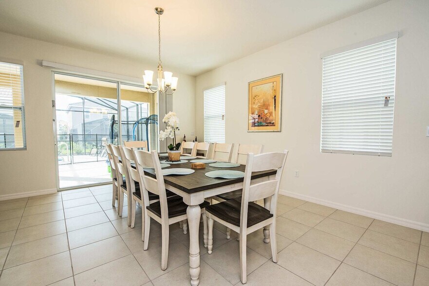 Building Photo - 5277 Oakbourne Ave