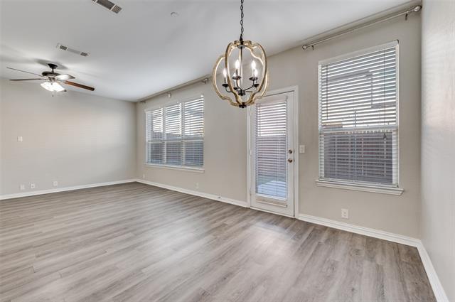 Building Photo - 1824 Villa Dr