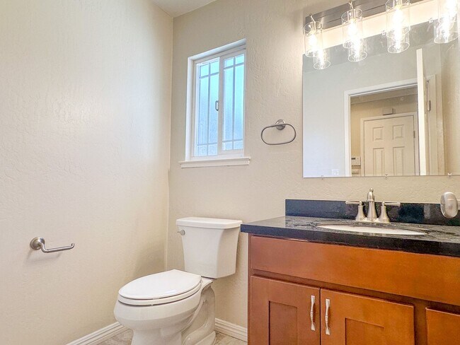 Building Photo - 4577 Meadowhurst Ct