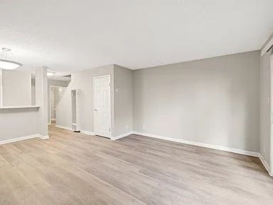 Building Photo - "Cozy 1-Bed Sanctuary in Prime Santa Clara Location!"