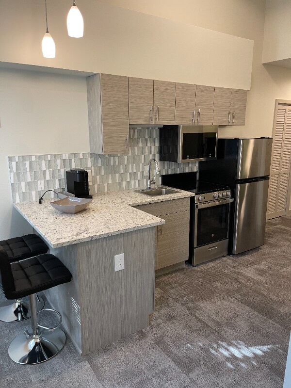 Building Photo - 1417 W9th St