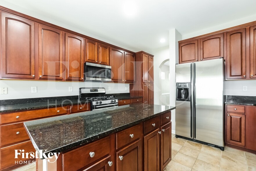 Building Photo - 1490 Scenic View Trace