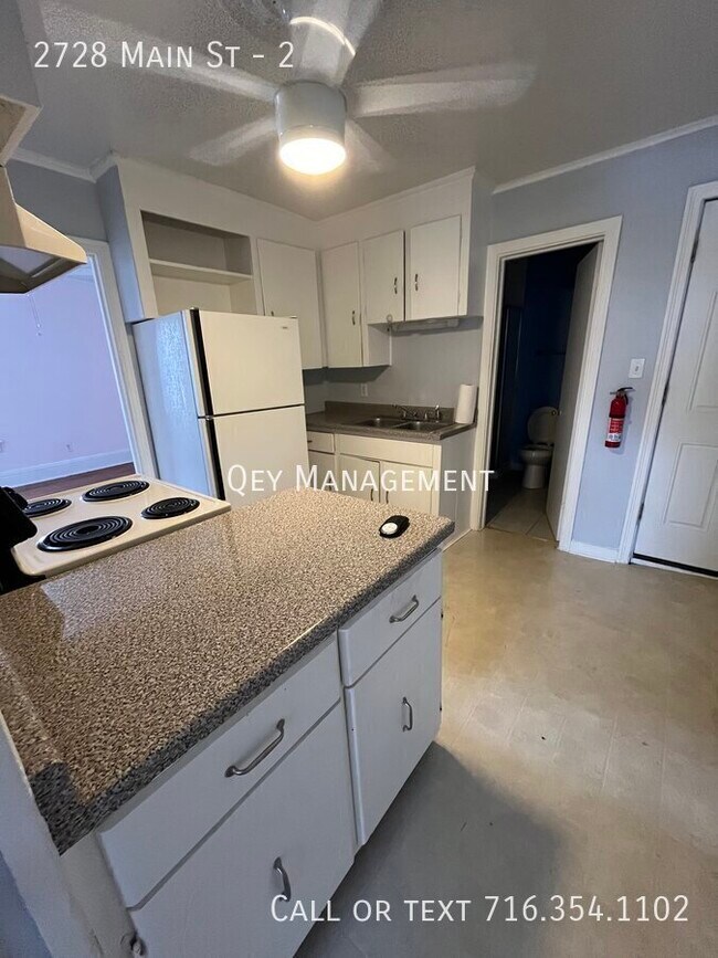 Building Photo - 2728 Main St