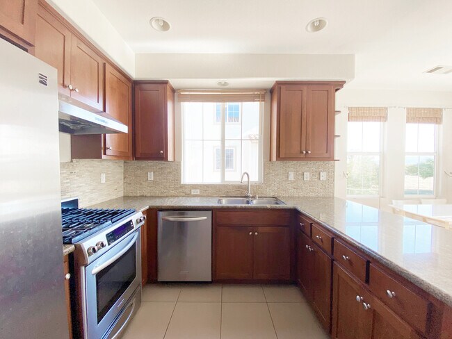 Building Photo - 2833 Alnwick Ave