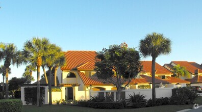 Building Photo - 16600 Traders Crossing N