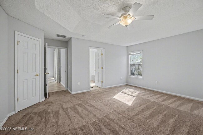 Building Photo - 1290 Ardmore St