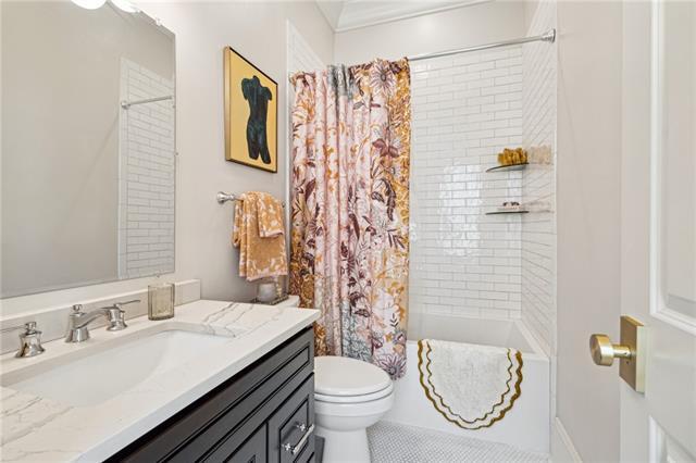 Building Photo - 3942 Burgundy St