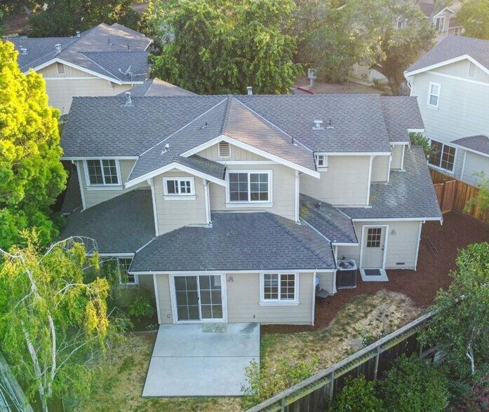 Building Photo - 1570 Layla Ct