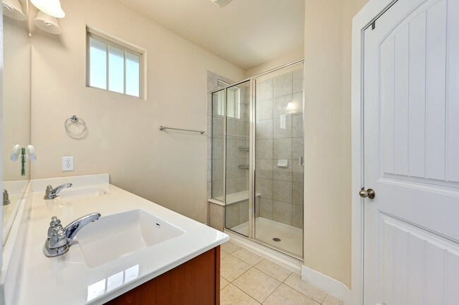 Building Photo - 7512 Easy Wind Dr