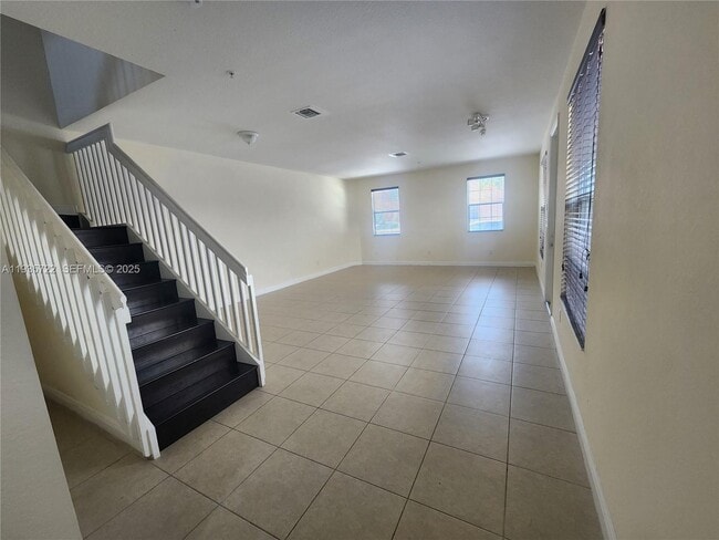 Building Photo - 14640 SW 15th St