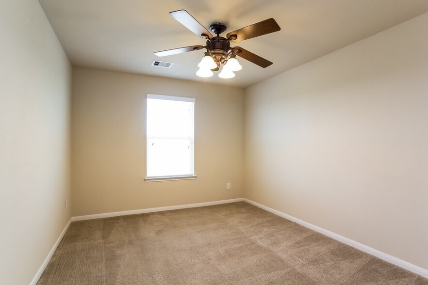 Building Photo - 3350 Allington Ct