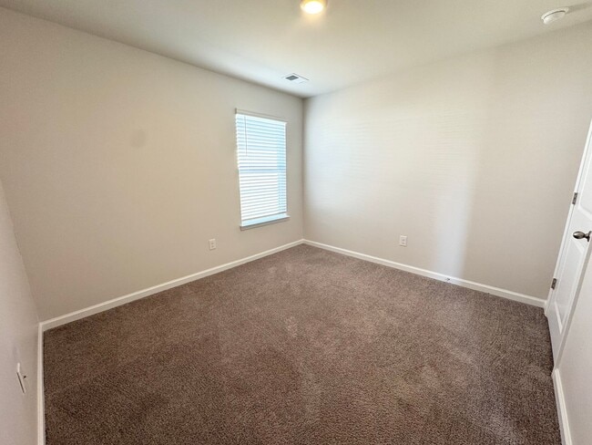 Building Photo - Conway - 4 Bedroom / 2 Bathroom House