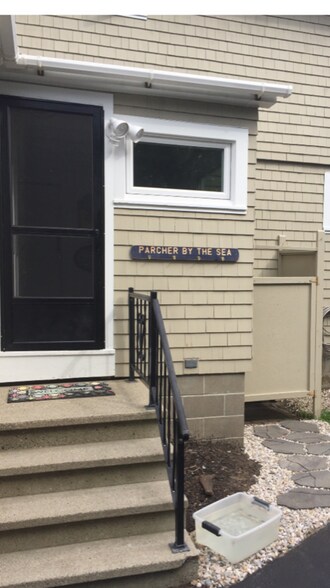 Building Photo - 5 Parcher Ave