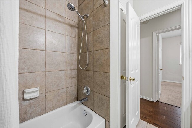 Building Photo - 6642 Redberry Glen Ln