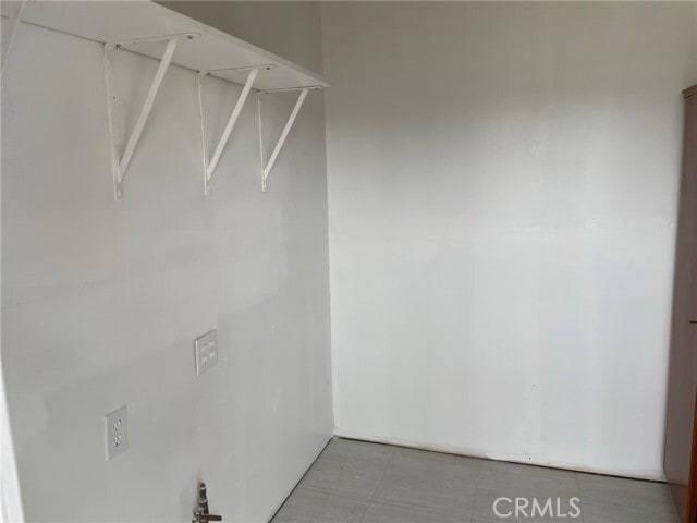 Building Photo - 26621 Oakmont Dr