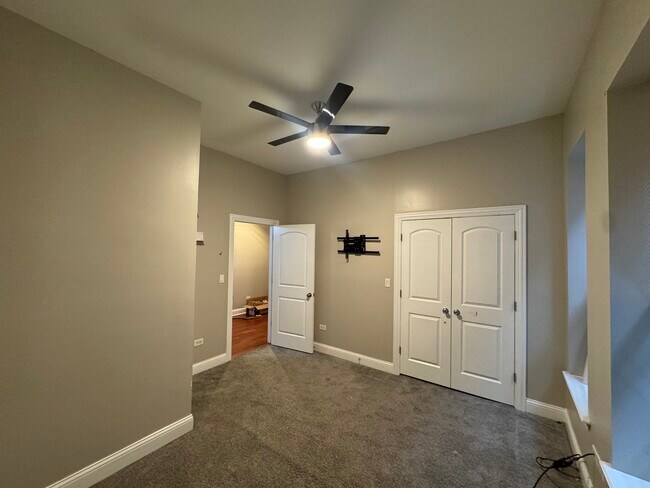 Building Photo - 4518 S Indiana Ave