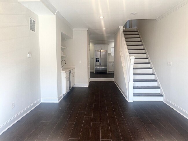 Building Photo - FOR RENT - 2BR/2.5BA Townhome
