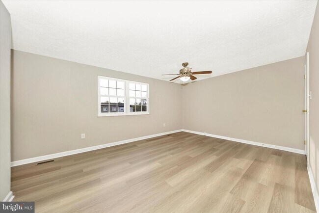 Building Photo - 103 Savannah Ct