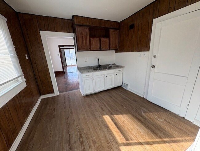 Building Photo - 3973-3975 E 123rd St Cleveland Oh 44105 MFH2 .T2