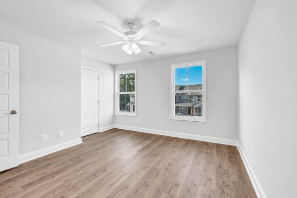 Building Photo - 203 W Point Dr