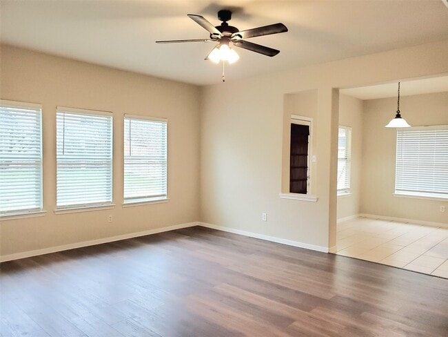 Building Photo - 14238 Englewood Park Ln