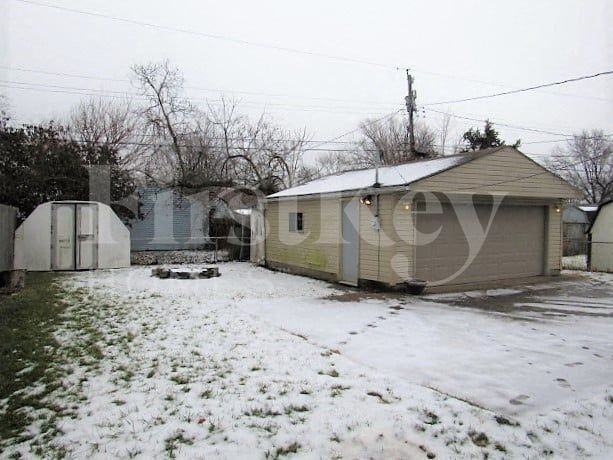 Building Photo - 47 S Brentwood Ave