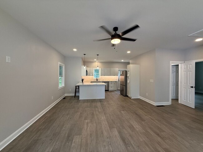 Building Photo - NEW CONSTRUCTION PRE-LEASING FOR AUGUST 2025!