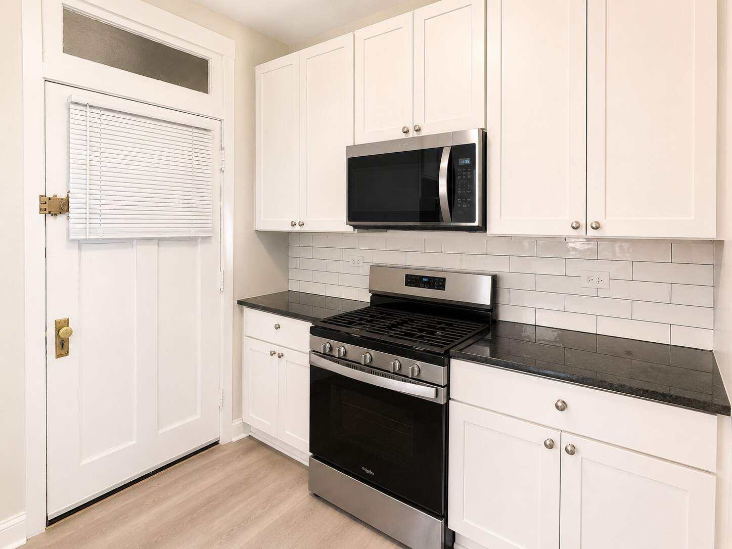 Building Photo - 739 Hinman Ave