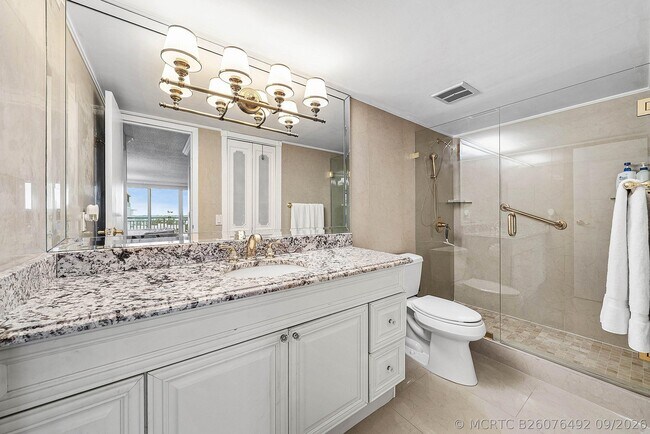 Building Photo - 3546 S Ocean Blvd