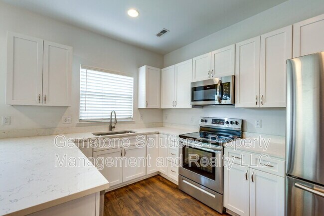 Building Photo - 300 Stewarts Ferry Pike