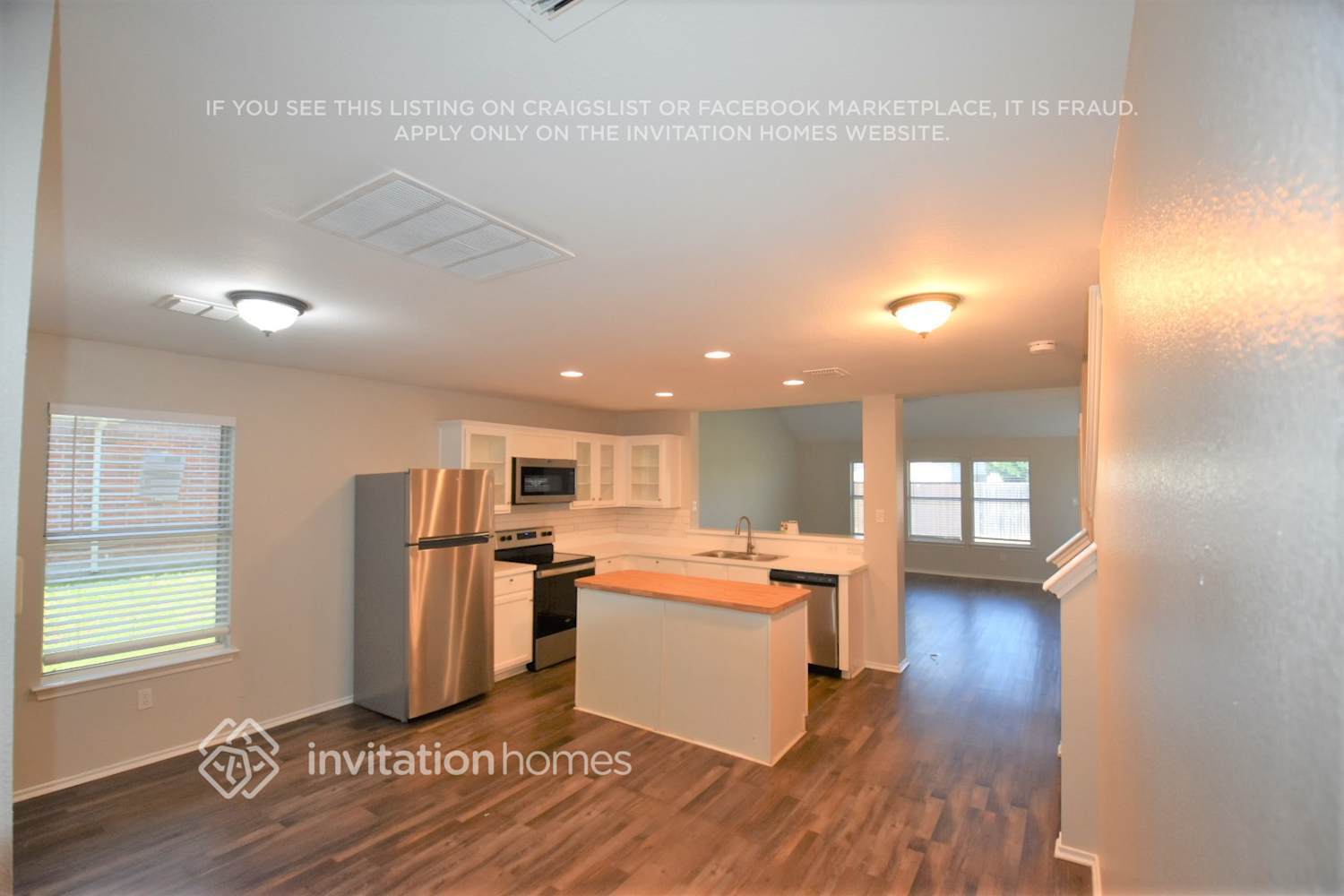 Building Photo - 216 Cedar Crest Dr