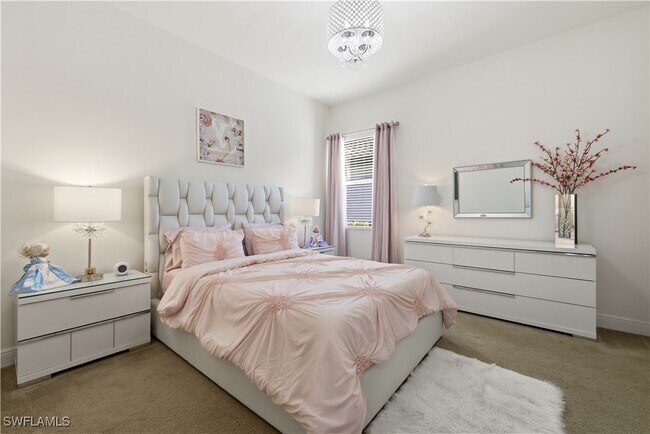 Building Photo - 4573 Tamarind Way