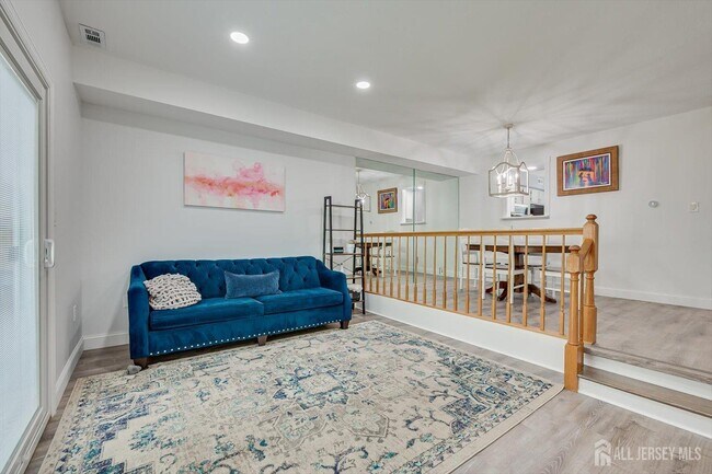 Building Photo - 822 Darlington Dr