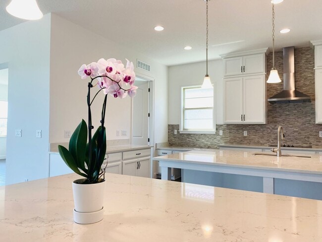 Building Photo - Luxury house for rent
