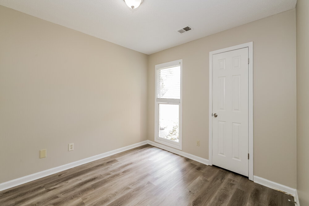 Building Photo - 488 Mysen Dr