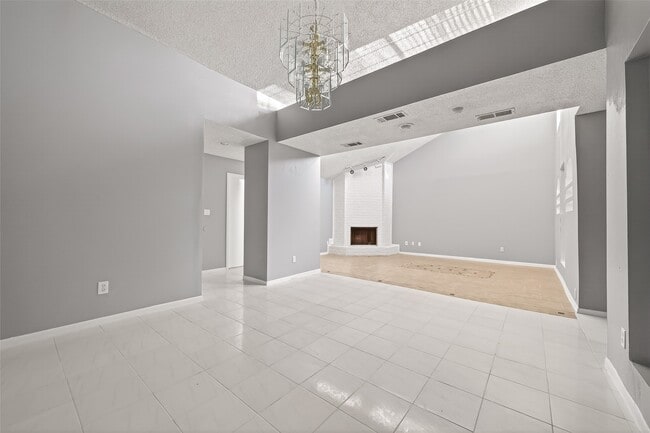 Building Photo - 4410 Wildacres Dr