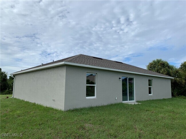 Building Photo - 8388 Delong Ave