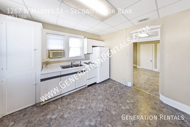 Building Photo - 1267 W Market St