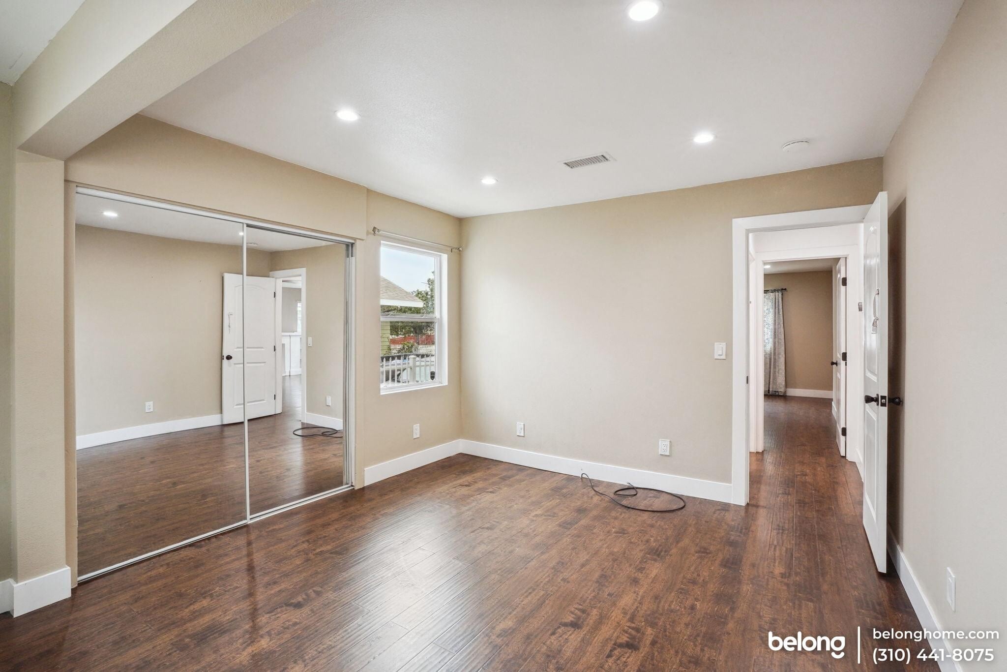 Building Photo - 1133 W 78th St