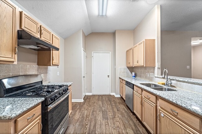 Building Photo - 6827 Highwind Bend Ln