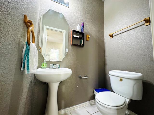 Building Photo - 3838 Brandon Park Dr