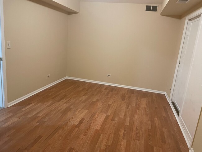 Building Photo - 5753 W Higgins Ave