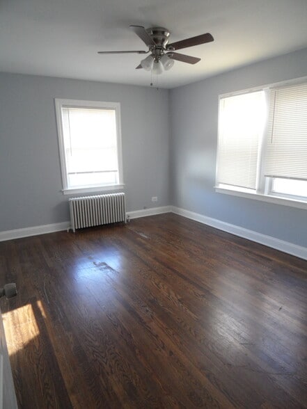 Building Photo - 3759 N Plainfield Ave