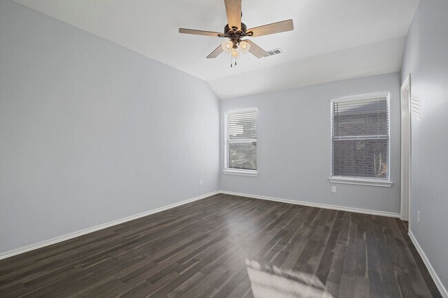 Building Photo - Beautiful Home-3-bedroom, 2-bath residence in Anna